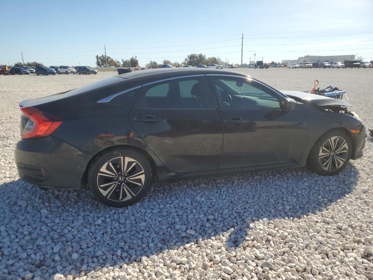 Image 3 of 2016 HONDA CIVIC EXL 2016 with VIN 2HGFC1F70GH631768