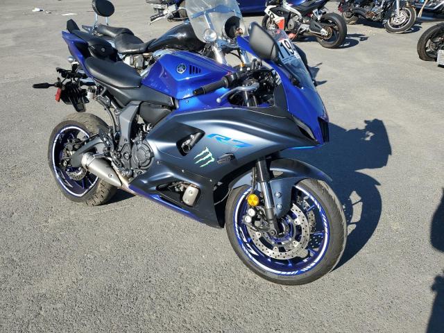 Obraz 1 z 2022 YAMAHA YZFR7  2022 z VIN JYARM38E7NA004248