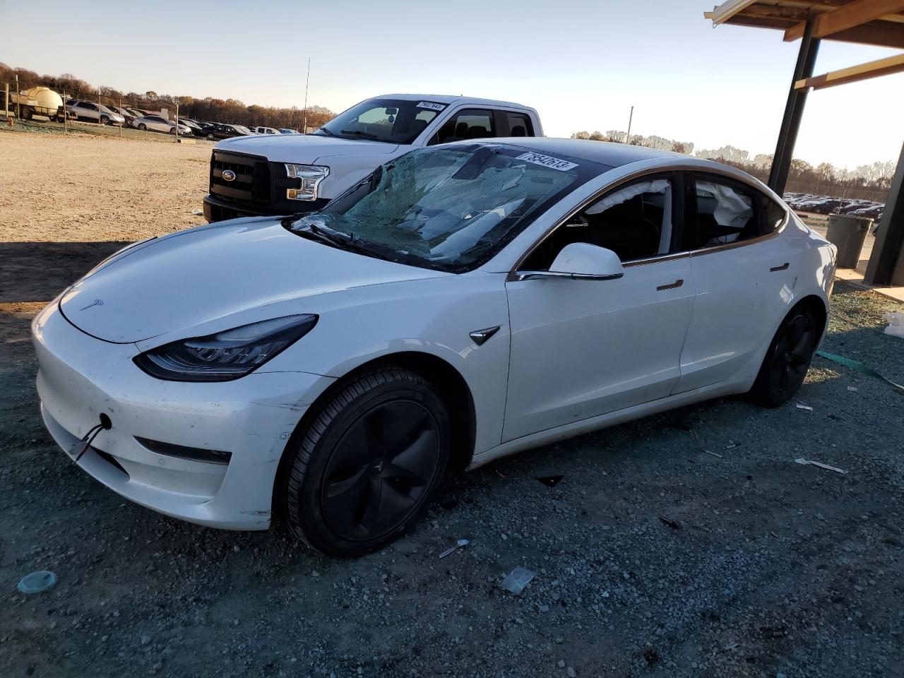 Obraz 1 z 2019 TESLA MODEL 3  2019 z VIN 5YJ3E1EA5KF483754