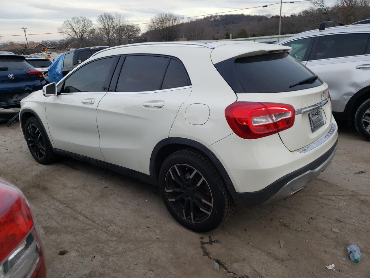Image 2 of 2018 MERCEDES-BENZ GLA 250 2018 with VIN WDCTG4EB3JJ419993