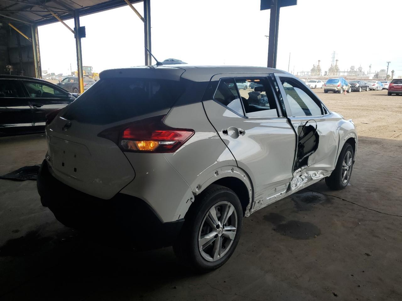 Изображение 3 2020 NISSAN KICKS S 2020 с VIN 3N1CP5BVXLL546992