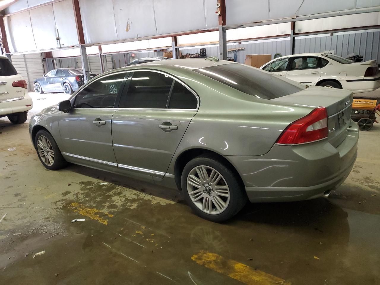 Image 2 of 2008 VOLVO S80 V8 2008 with VIN YV1AH852681076697