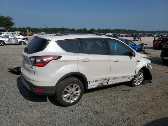 Image 3 of 2017 FORD ESCAPE SE 2017 with VIN 1FMCU0GD4HUE64855