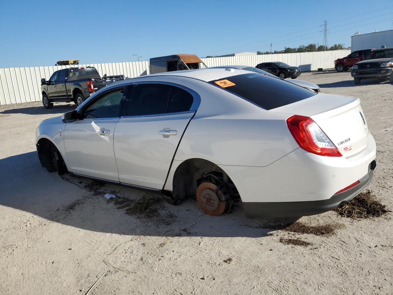 Изображение 2 2014 LINCOLN MKS  2014 с VIN 1LNHL9DK5EG603756