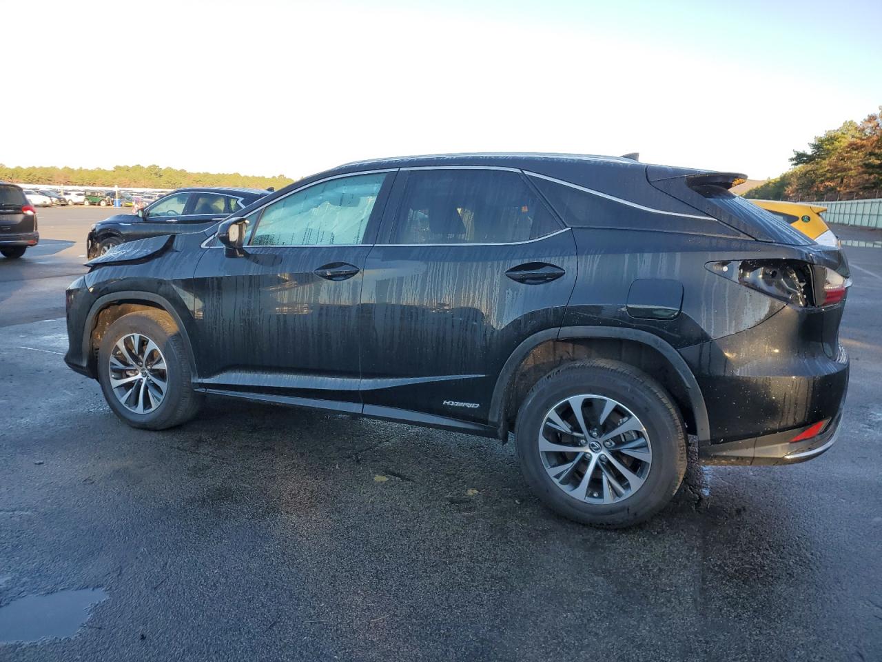 Image 2 of 2022 LEXUS RX 450H 2022 with VIN 2T2HGMDA5NC092238