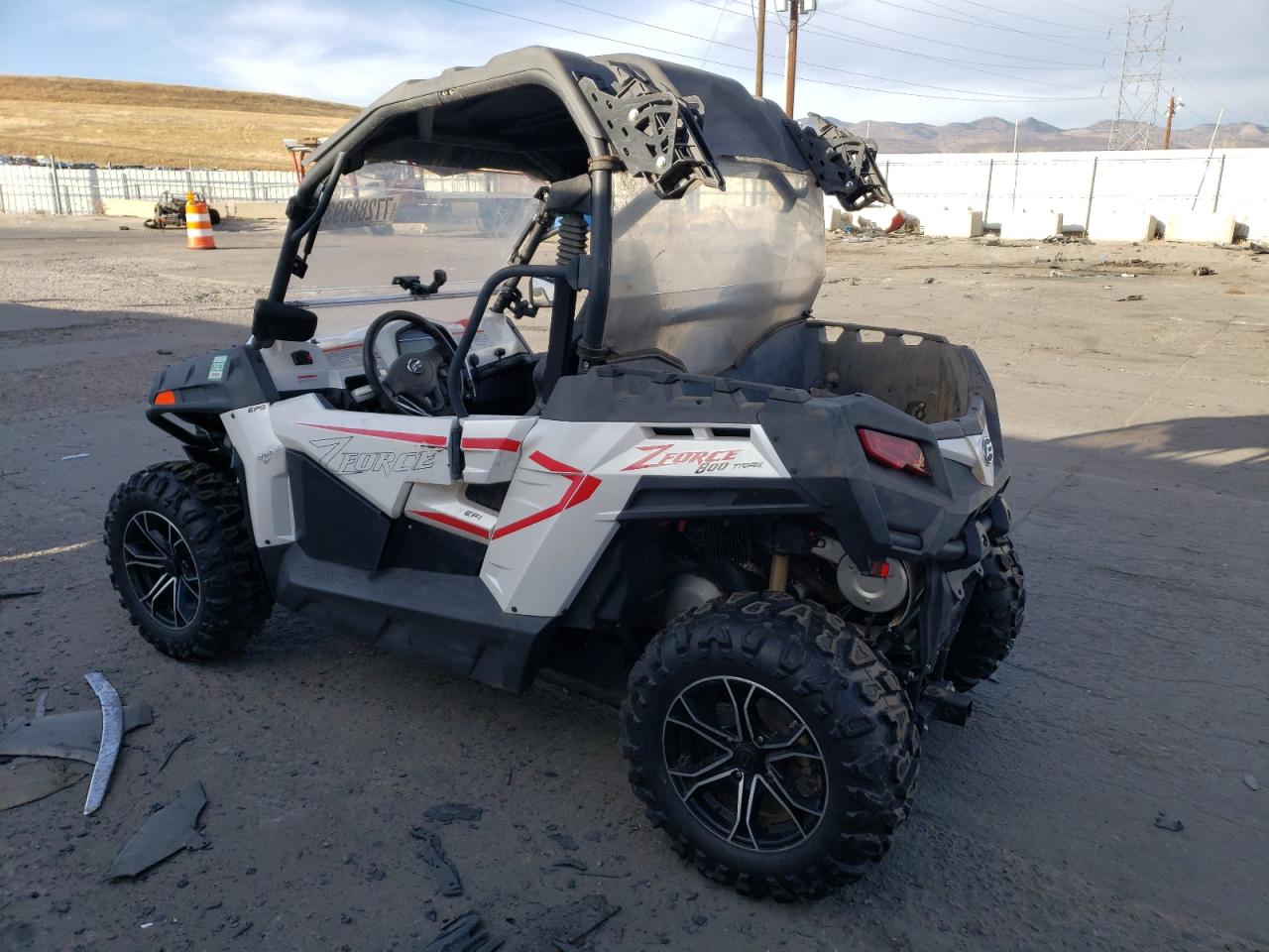 Image 3 of 2021 CFMO ZFORCE 800 2021 with VIN LCELVYZ19M6001305