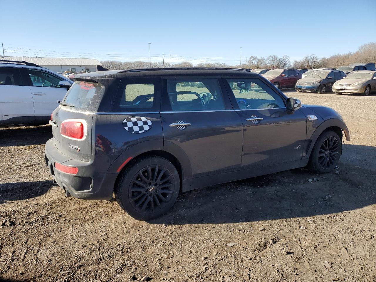 Obraz 3 z 2017 MINI COOPER S CLUBMAN ALL4 2017 z VIN WMWLU5C30H2E84224