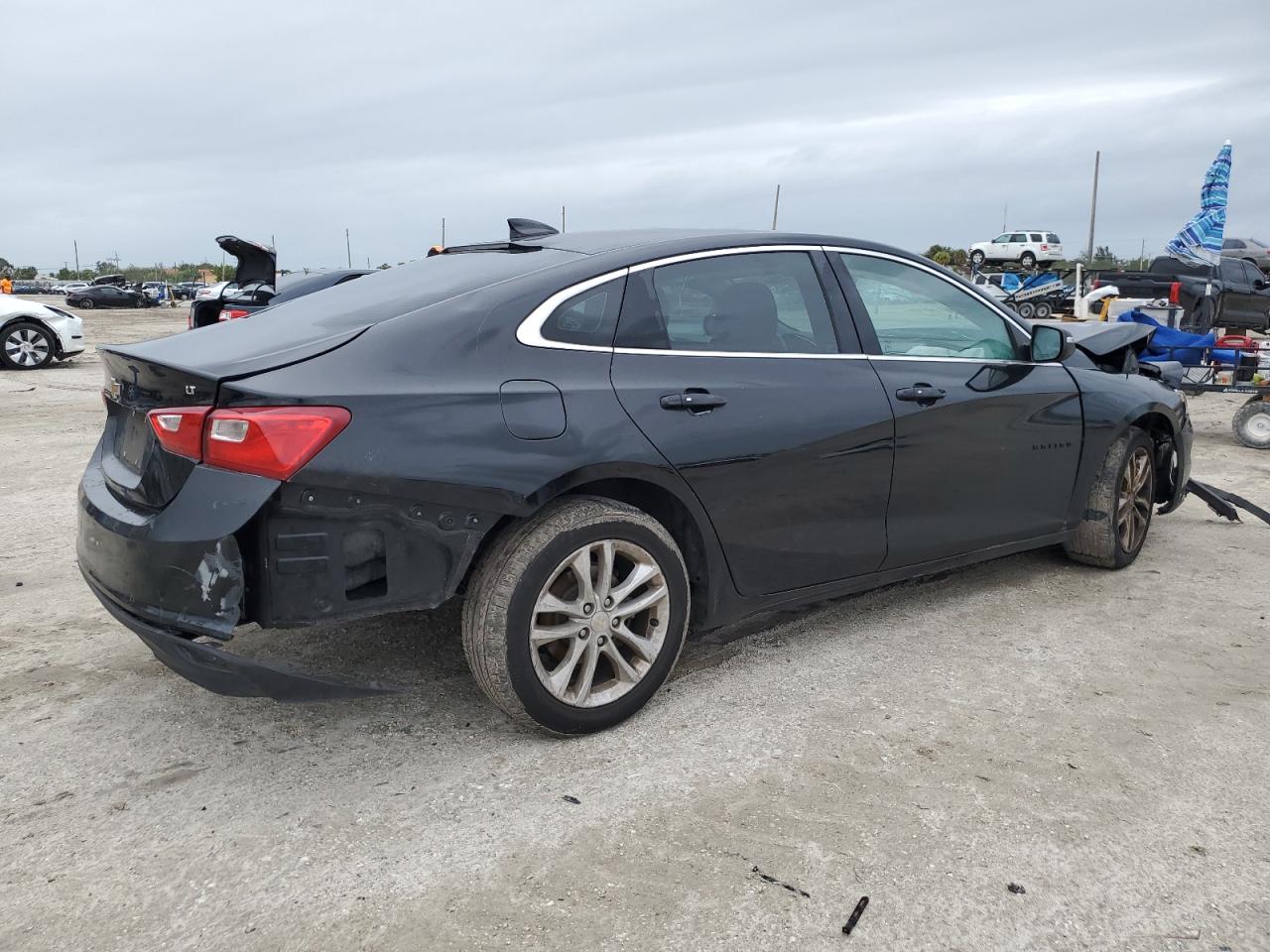 Obraz 3 z 2018 CHEVROLET MALIBU LT 2018 z VIN 1G1ZD5ST5JF172113