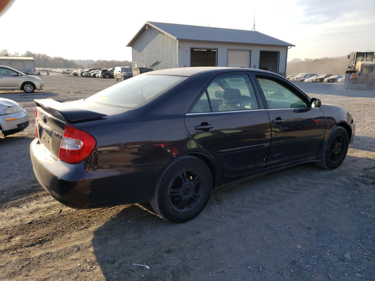 Obraz 3 z 2002 TOYOTA CAMRY LE 2002 z VIN JTDBE32K920011172