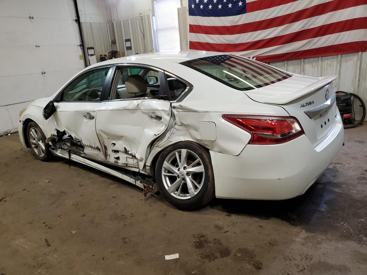 Image 2 of 2013 NISSAN ALTIMA 2.5 2013 with VIN 1N4AL3AP2DN573652