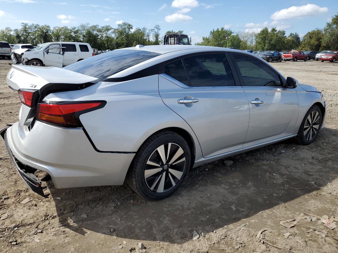 Image 3 of 2021 NISSAN ALTIMA SV 2021 with VIN 1N4BL4DV0MN327039