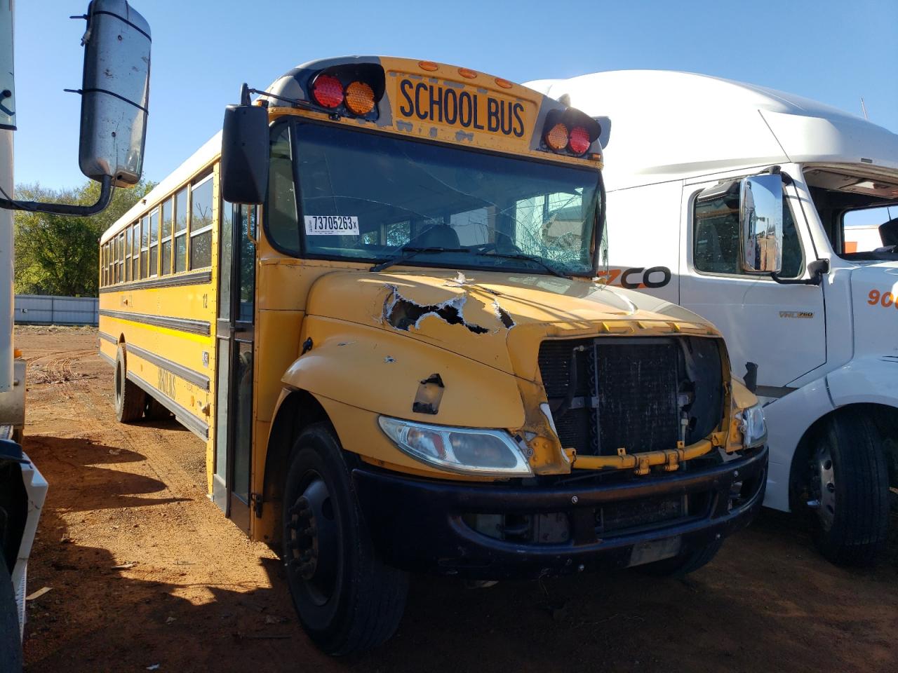 Obraz 1 z 2011 IC CORPORATION 3000 CE 2011 z VIN 4DRBUAAN0BB284522