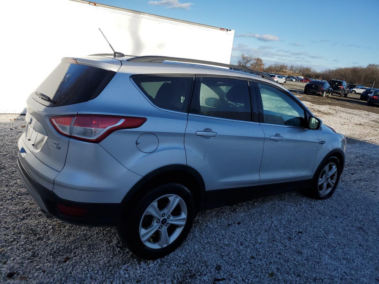 Изображение 3 2016 FORD ESCAPE SE 2016 с VIN 1FMCU9GXXGUC17496