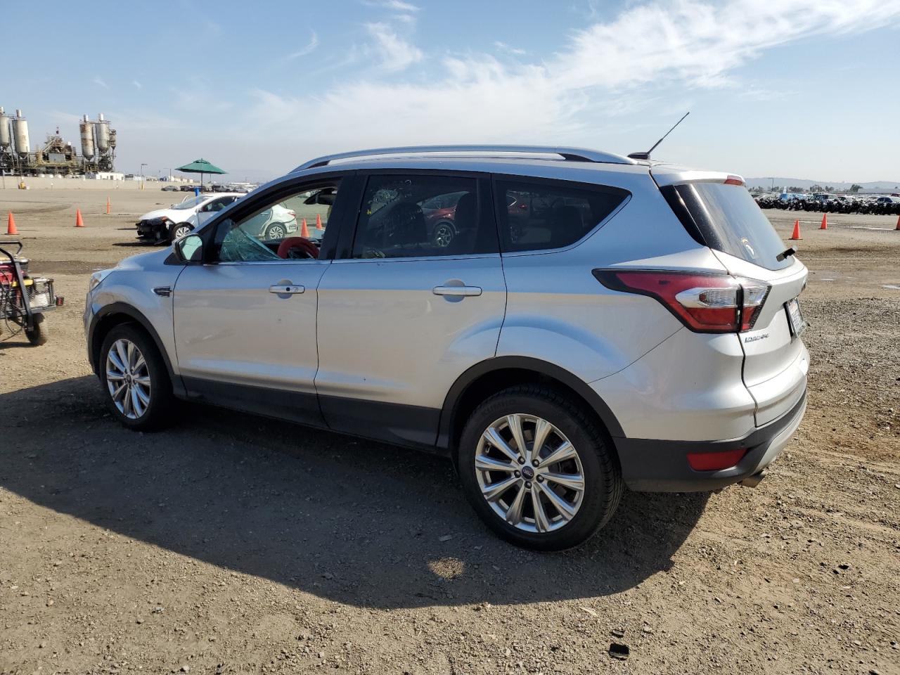 Obraz 2 z 2017 FORD ESCAPE TITANIUM 2017 z VIN 1FMCU9J92HUA64995