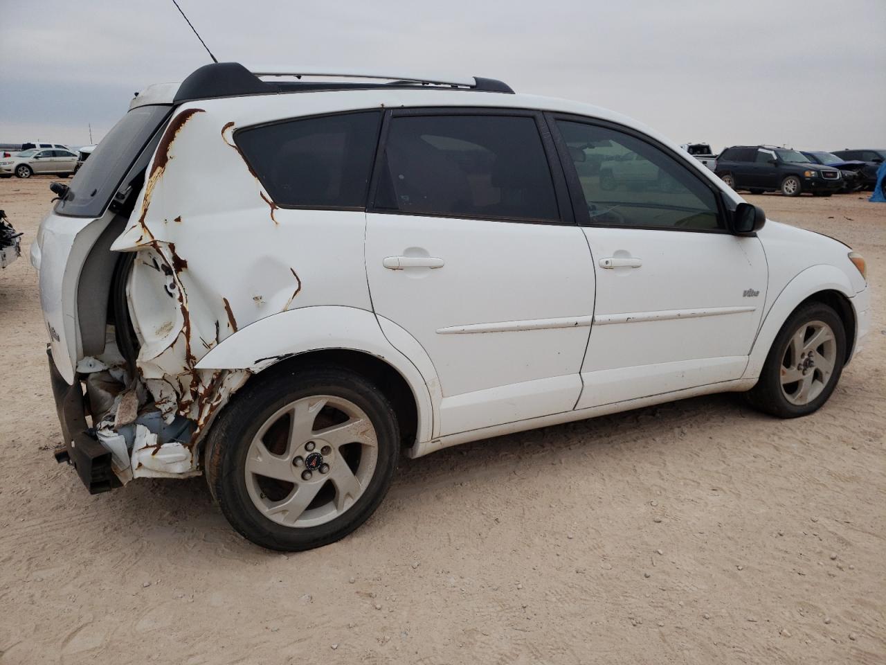 Image 3 of 2004 PONTIAC VIBE  2004 with VIN 5Y2SL62844Z422876