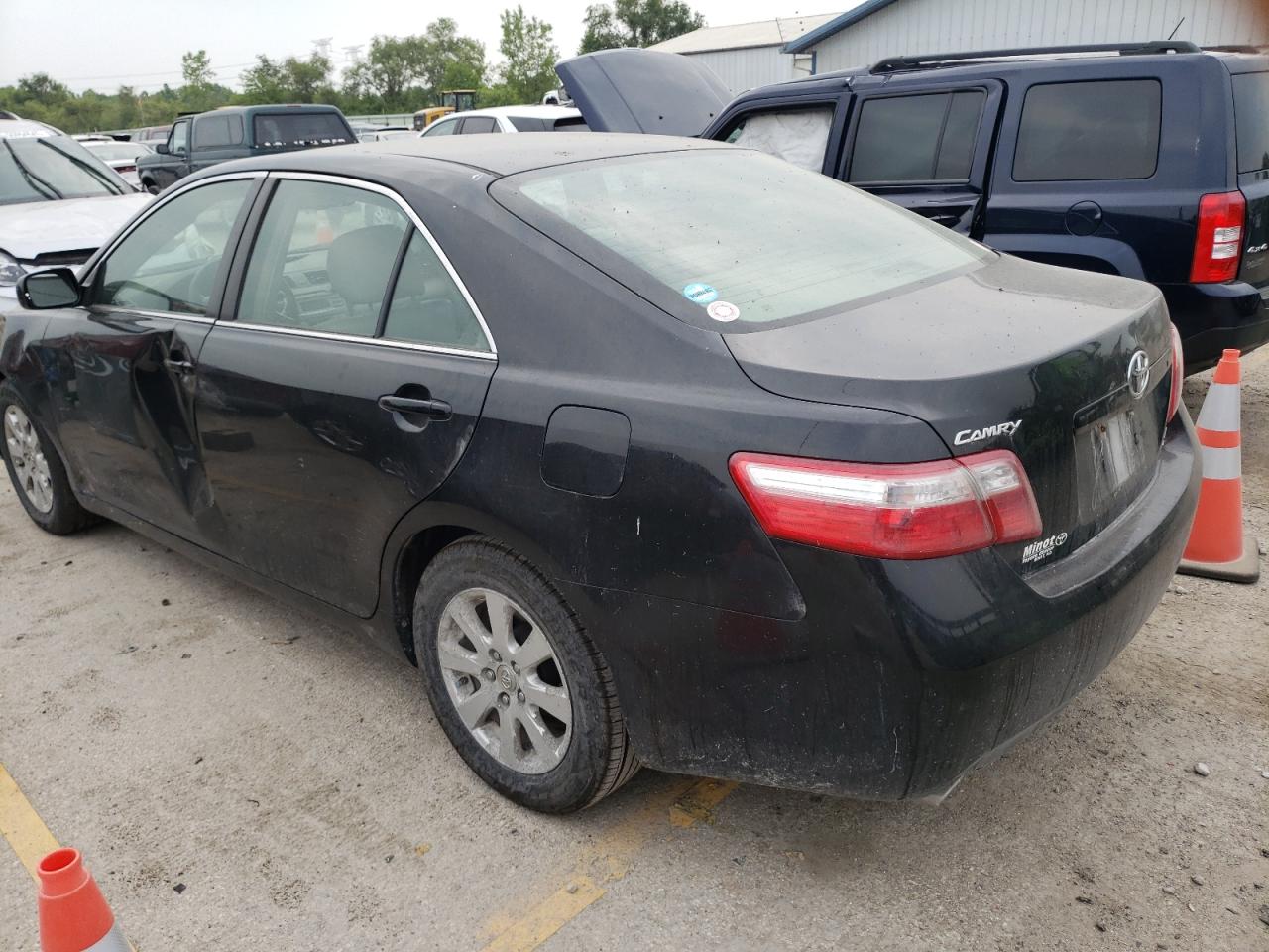 Image 2 of 2007 TOYOTA CAMRY LE 2007 with VIN JTNBK46K873010850