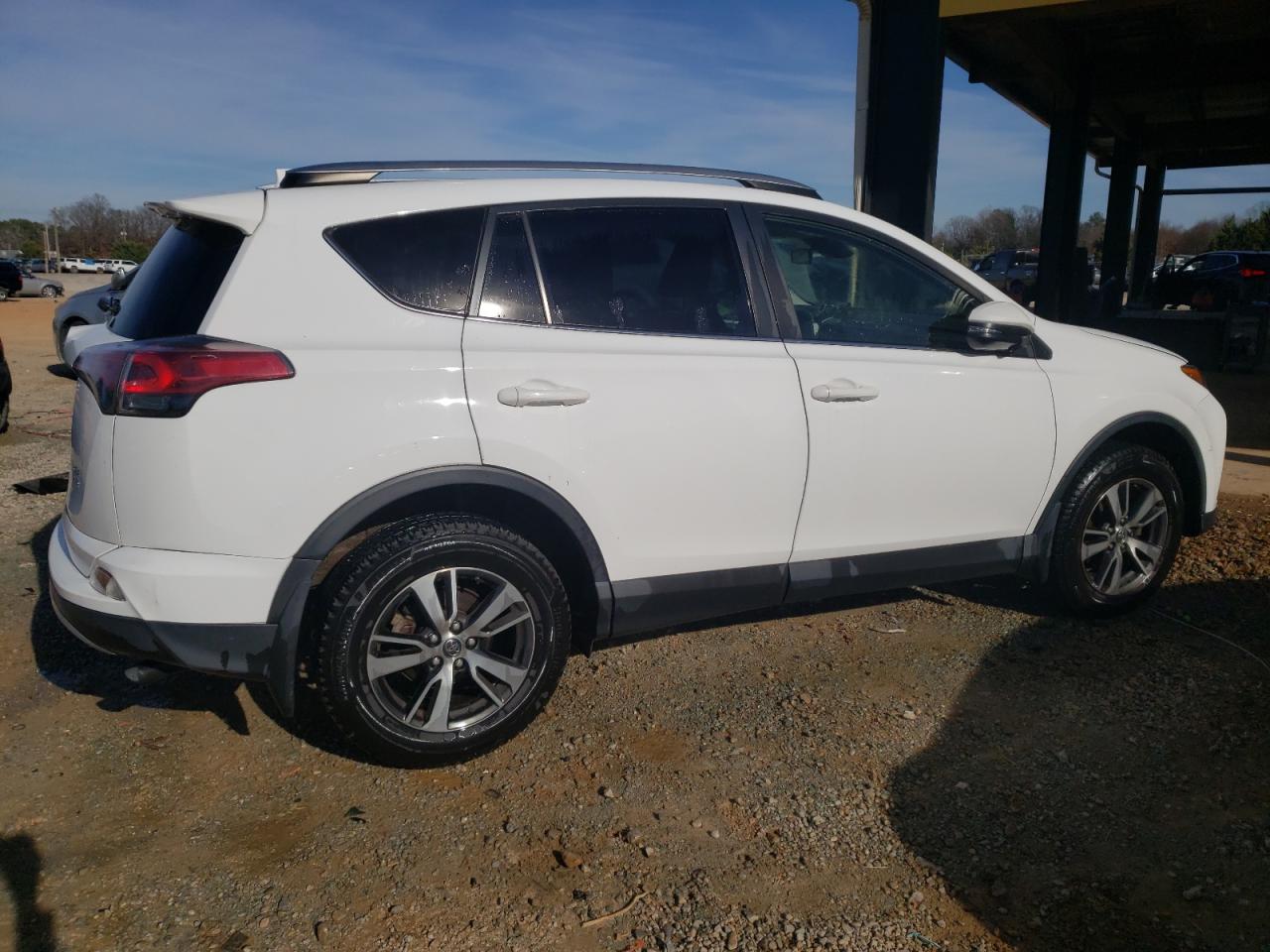 Image 3 of 2018 TOYOTA RAV4 ADVENTURE 2018 with VIN JTMRFREV5JJ240641