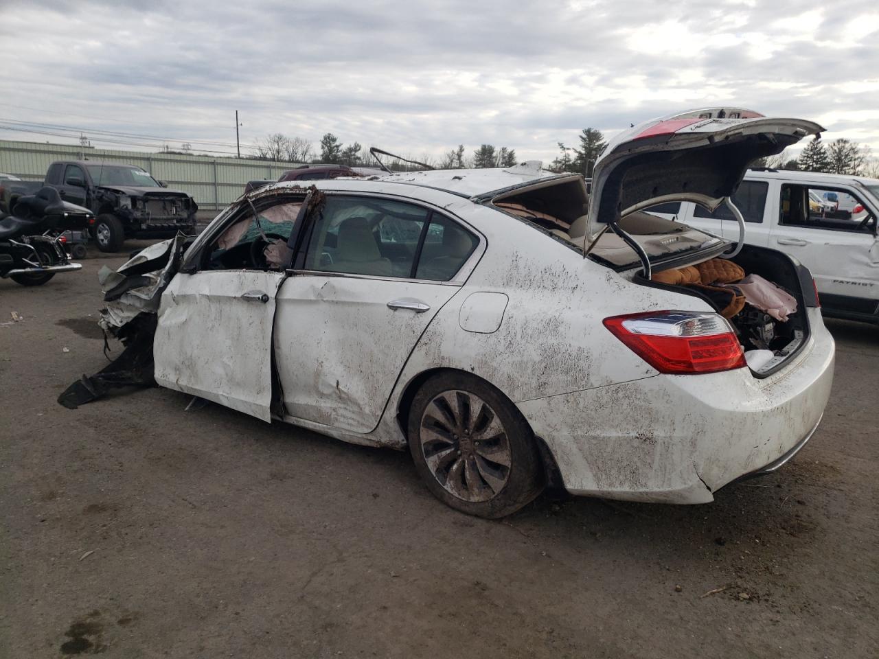 Obraz 2 z 2014 HONDA ACCORD TOURING HYBRID 2014 z VIN 1HGCR6F7XEA010709