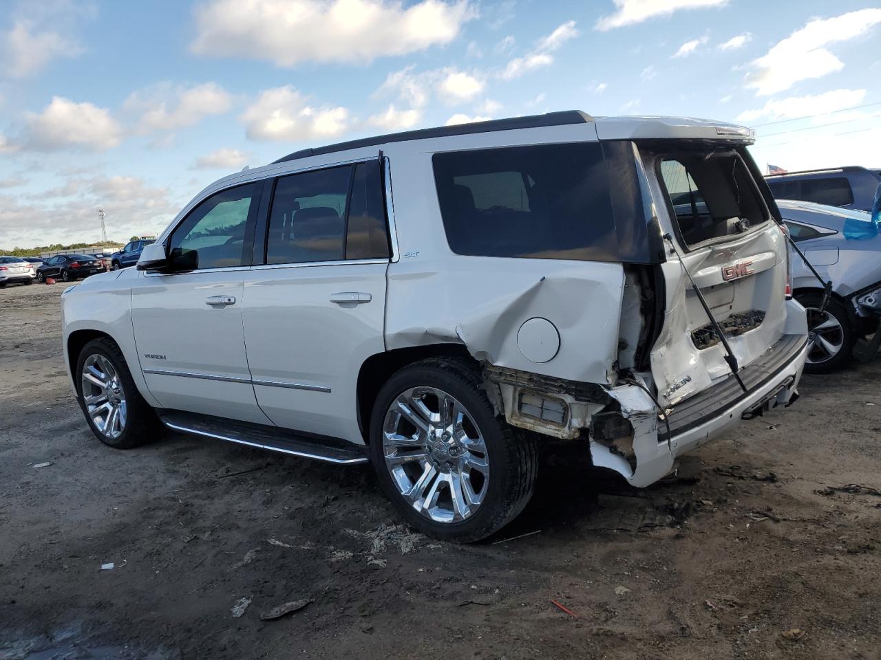Изображение 2 2018 GMC YUKON SLT 2018 с VIN 1GKS1BKC0JR288578