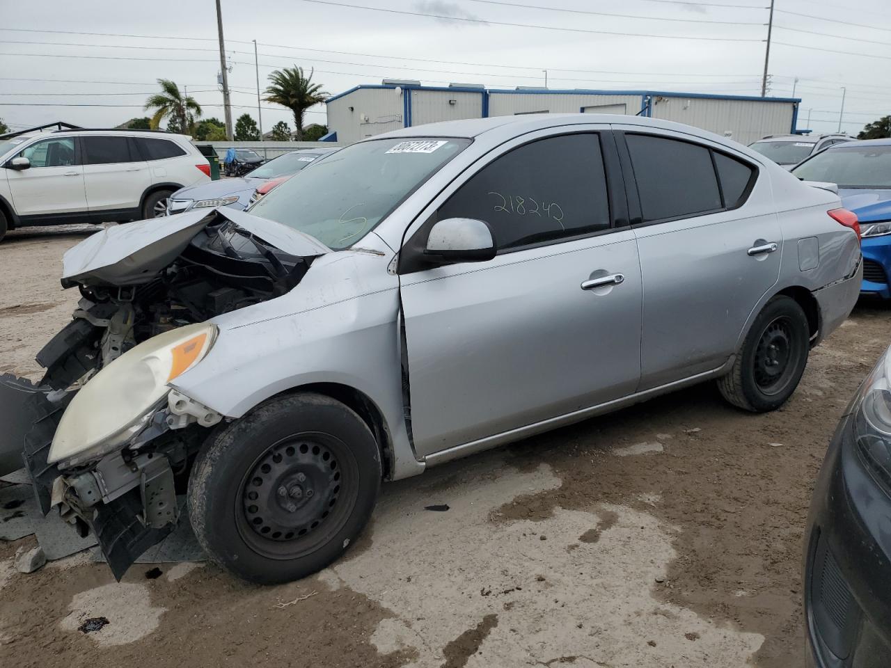 Obraz 1 z 2014 NISSAN VERSA S 2014 z VIN 3N1CN7AP7EL804537