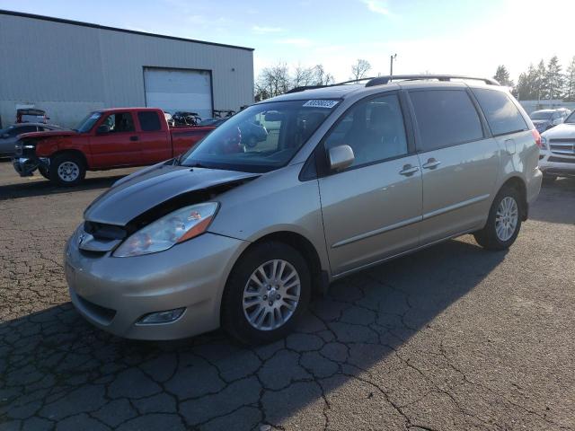 Изображение 2010 TOYOTA SIENNA XLE 2010