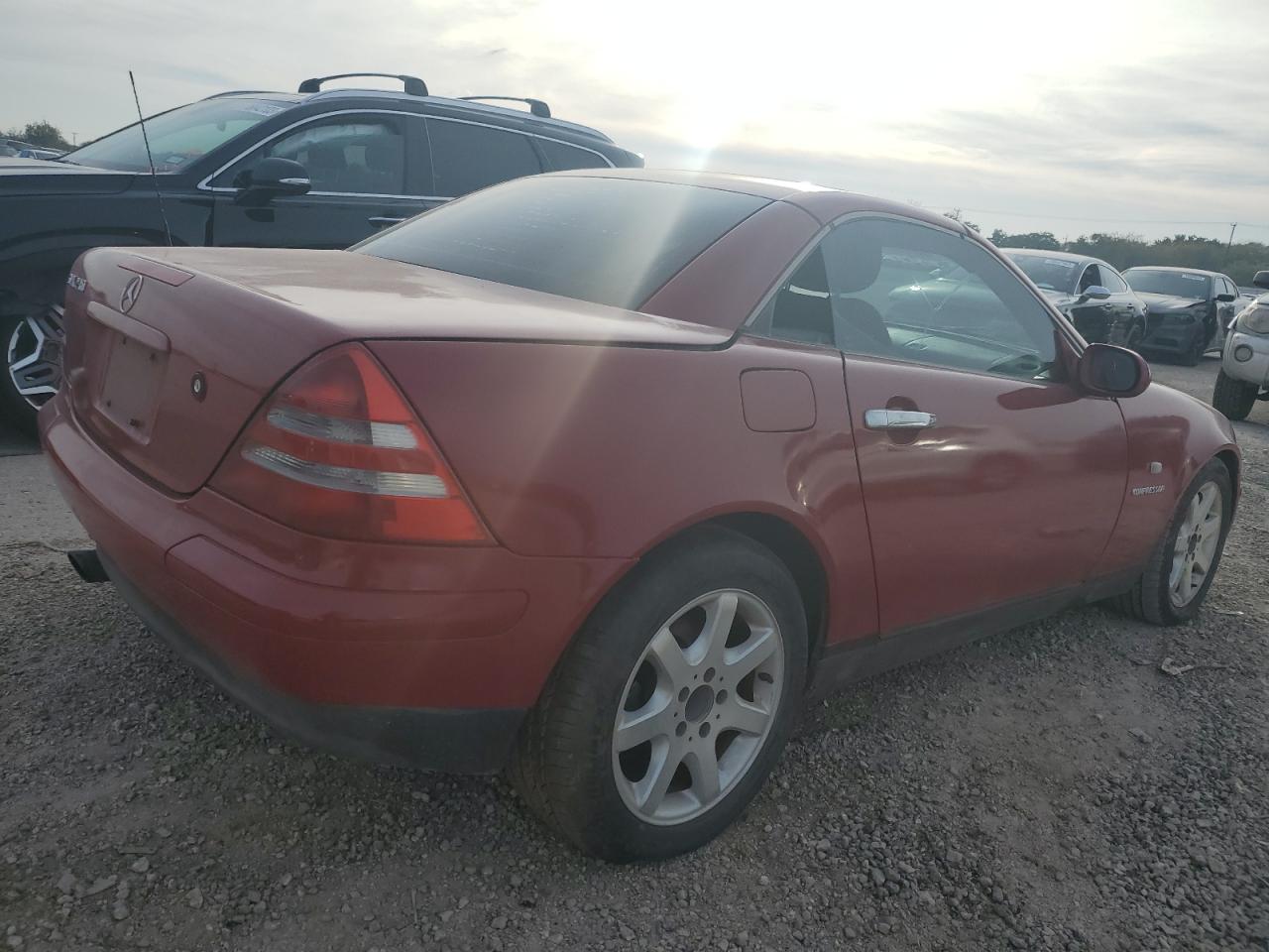 Изображение 3 1998 MERCEDES-BENZ SLK 230 KOMPRESSOR 1998 с VIN WDBKK47F5WF058629