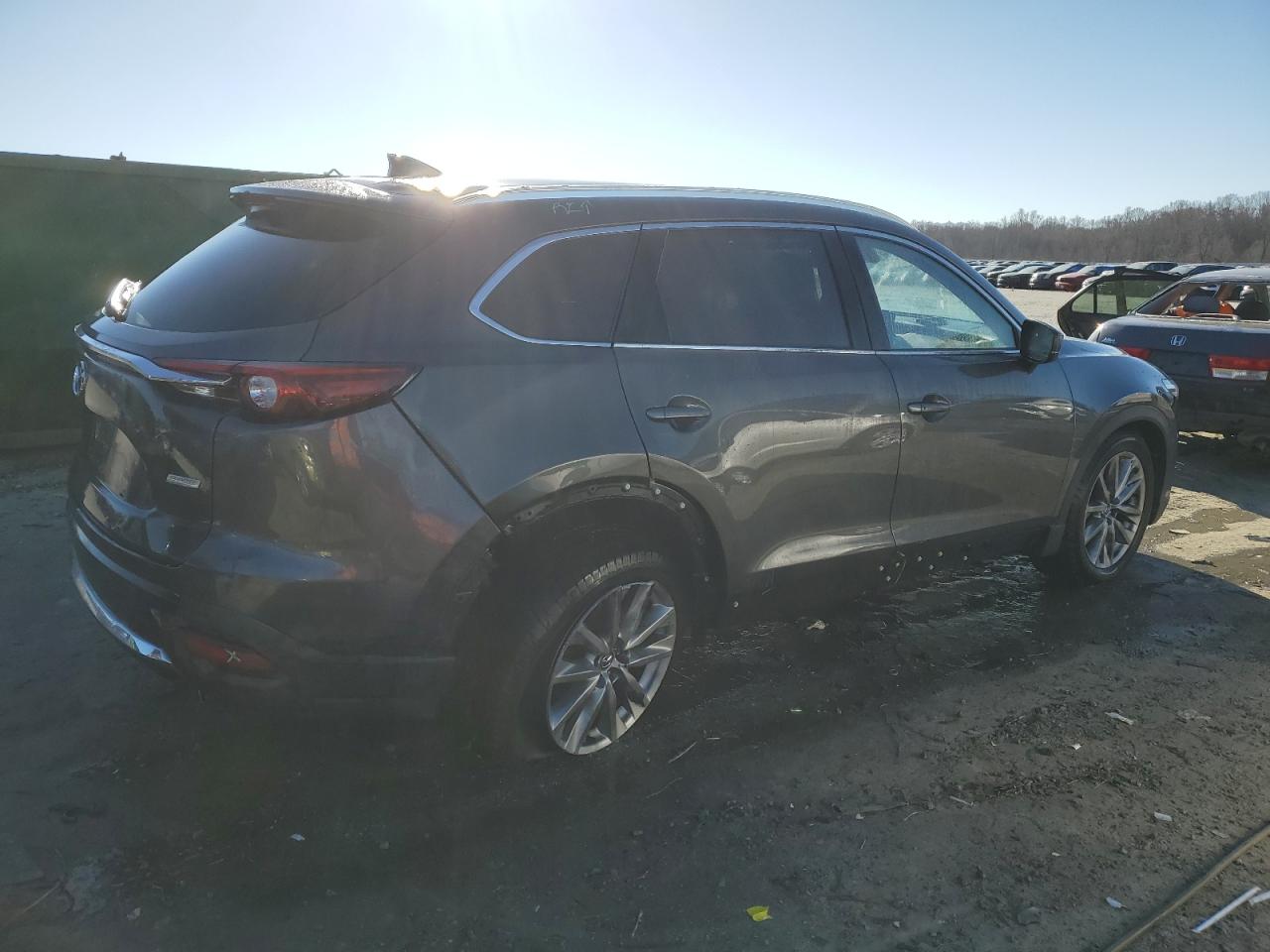 Image 3 of 2016 MAZDA CX-9 SIGNATURE 2016 with VIN JM3TCBEY6G0112866
