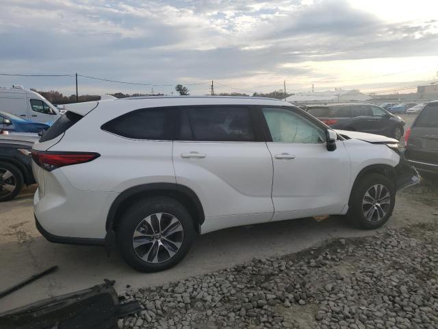 Obraz 3 z 2020 TOYOTA HIGHLANDER XLE 2020 z VIN 5TDGZRBH2LS024782