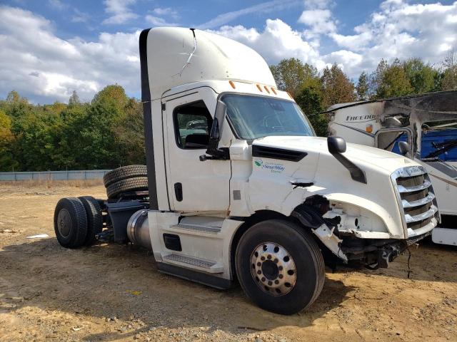 Image 1 of 2022 FREIGHTLINER CASCADIA 126  2022 with VIN 3AKJHLDV0NSNM9477
