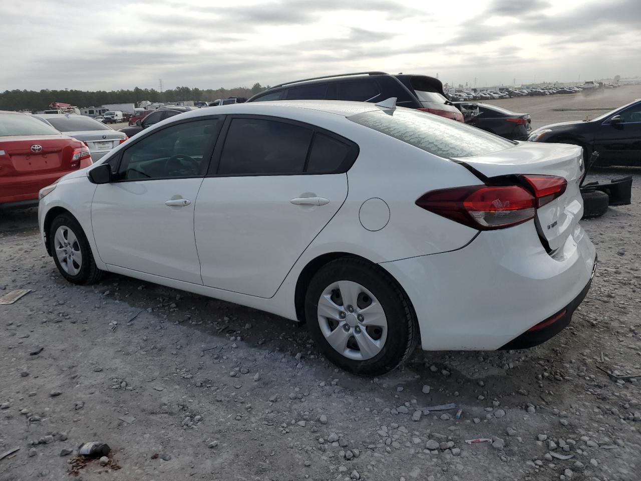 Image 2 of 2017 KIA FORTE LX 2017 with VIN 3KPFK4A77HE038058