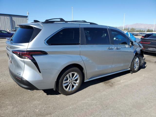 Obraz 3 z 2023 TOYOTA SIENNA XLE 2023 z VIN 5TDJRKEC0PS174151