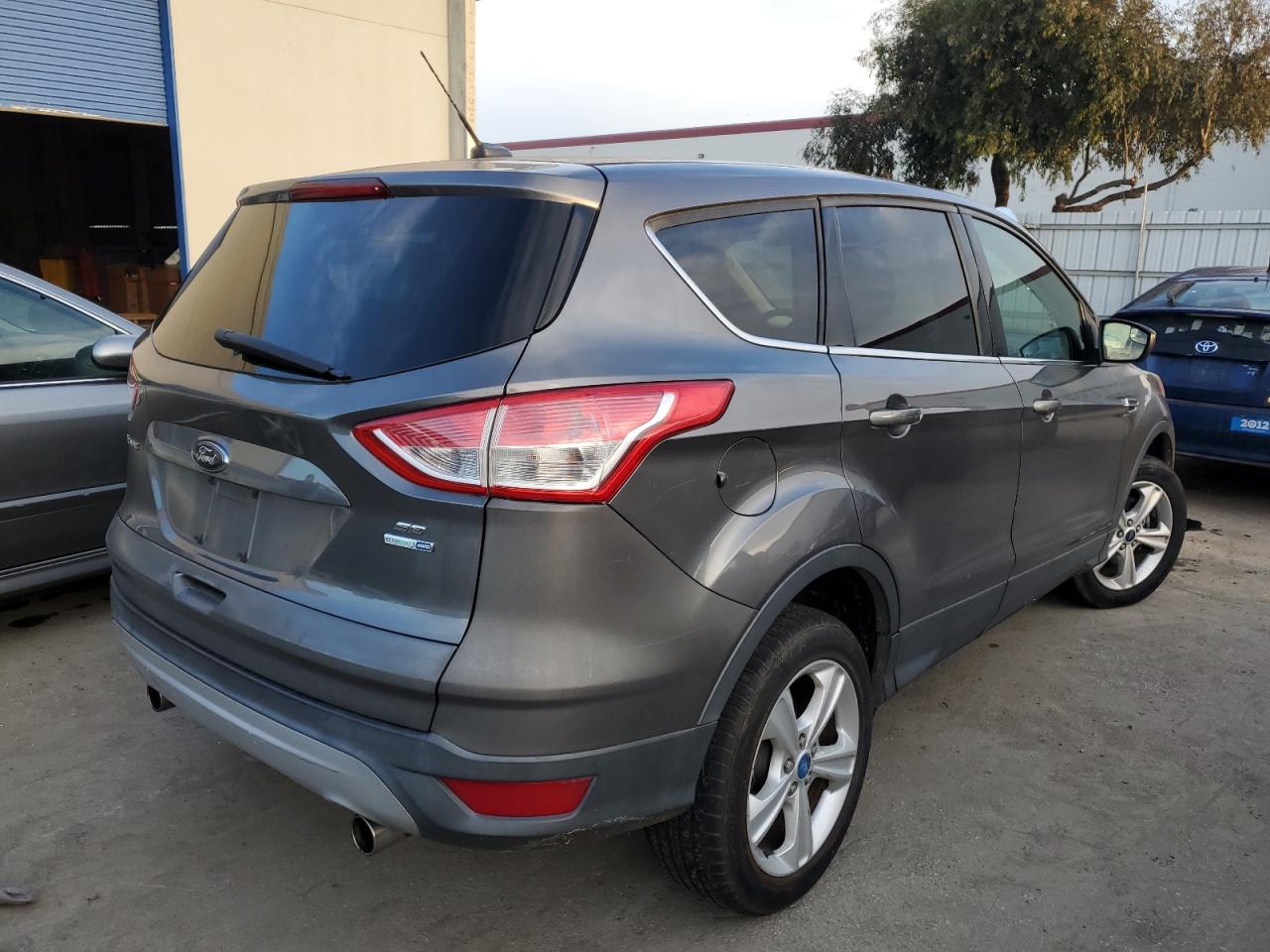 Image 3 of 2013 FORD ESCAPE SE 2013 with VIN 1FMCU9G92DUB32116