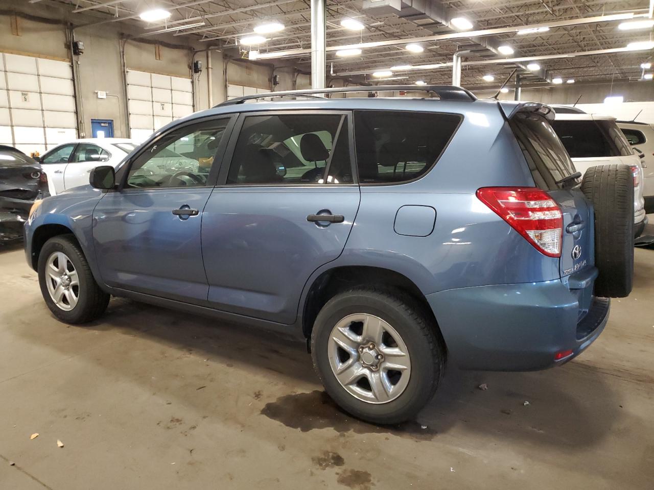 Image 2 of 2010 TOYOTA RAV4 2010 with VIN JTMZF4DV4A5021361