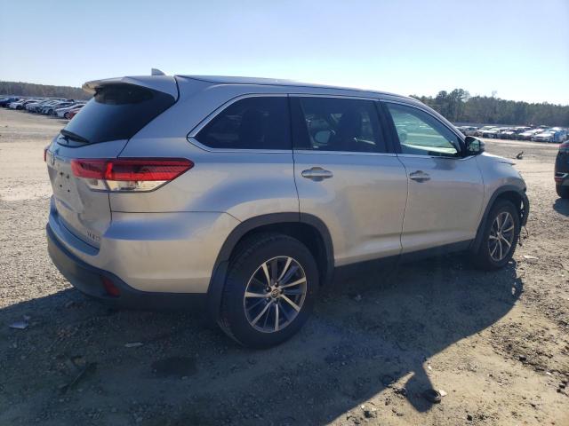 Obraz 3 z 2019 TOYOTA HIGHLANDER SE 2019 z VIN 5TDJZRFH6KS629970