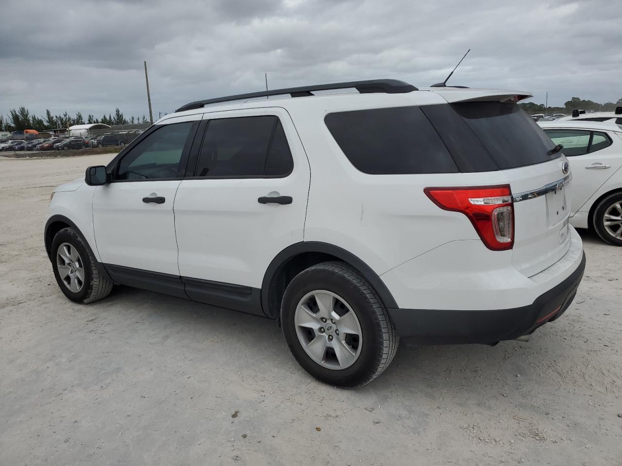 Изображение 2 2013 FORD EXPLORER  2013 с VIN 1FM5K7B83DGC23489