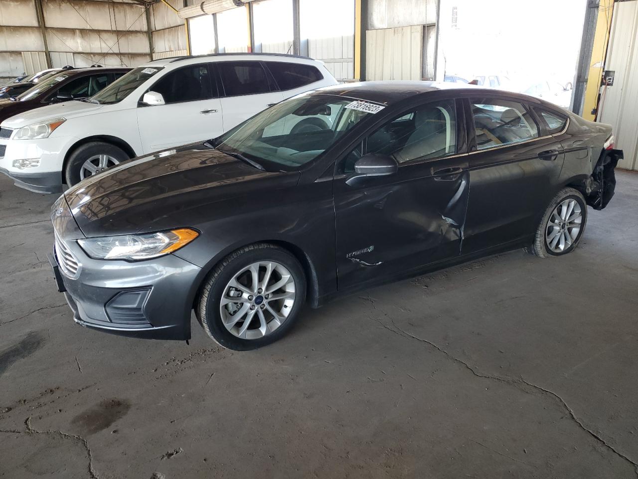 Изображение 1 2019 FORD FUSION SE 2019 с VIN 3FA6P0LU9KR106685