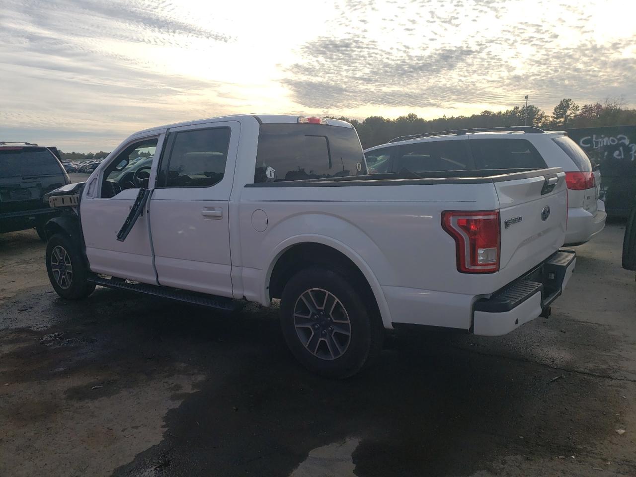 Obraz 2 z 2016 FORD F150 SUPERCREW 2016 z VIN 1FTEW1CP2GKF60197