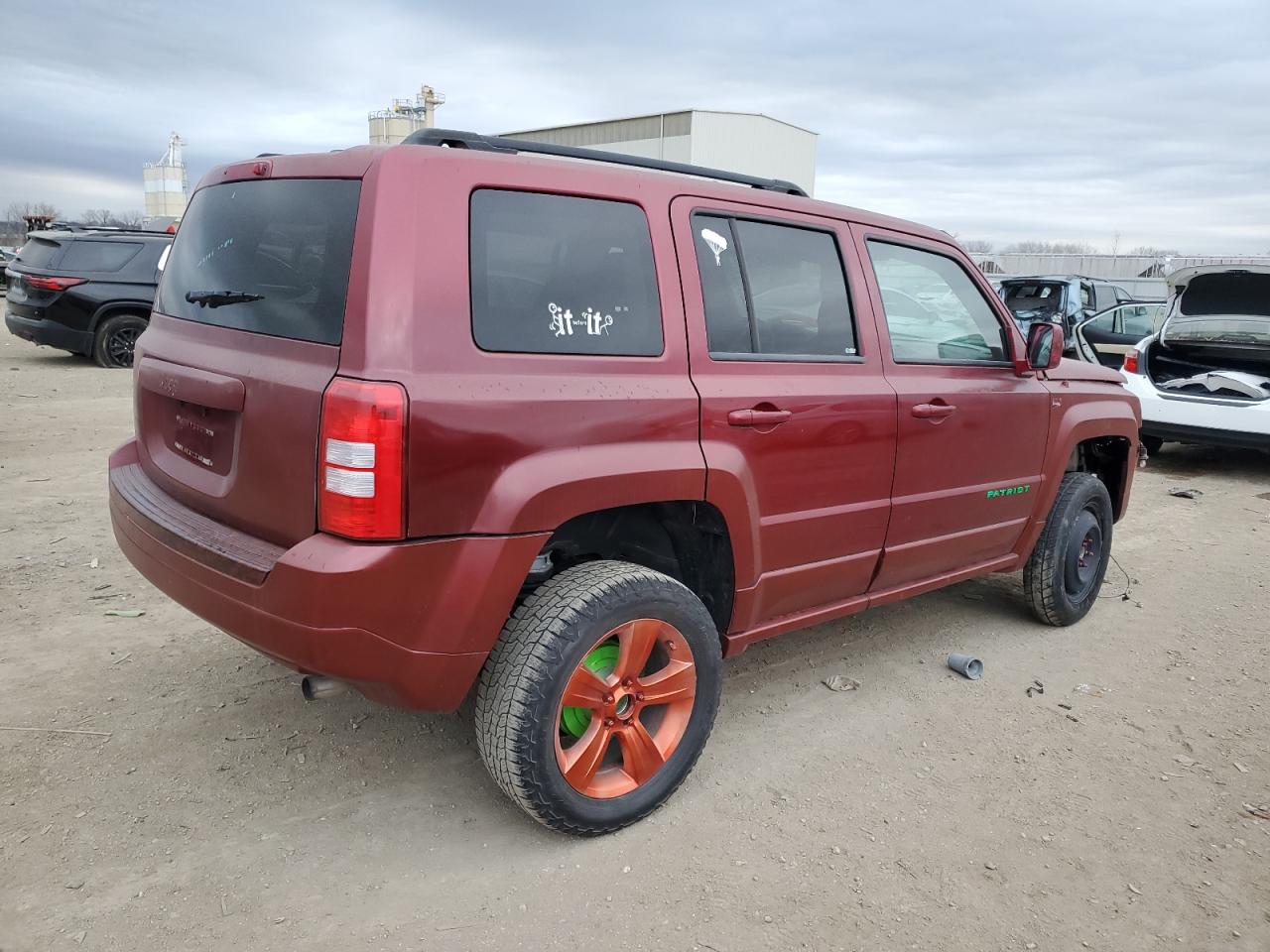 Image 3 of 2014 JEEP PATRIOT LATITUDE 2014 with VIN 1C4NJPFB8ED737712
