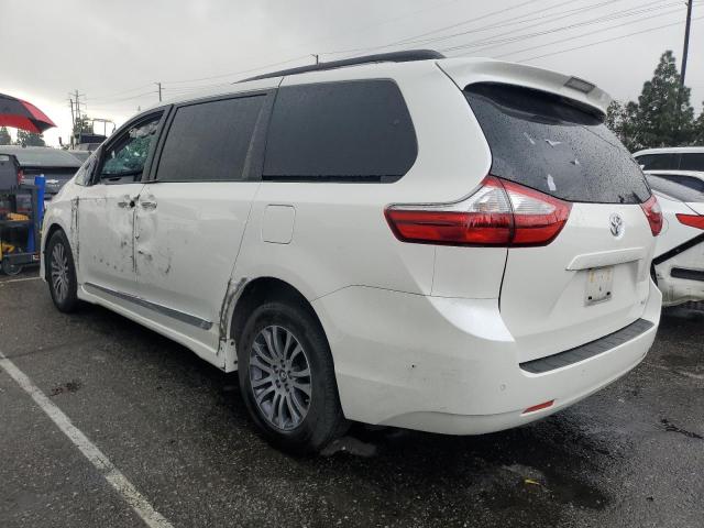 Image 2 of 2019 TOYOTA SIENNA XLE 2019 with VIN 5TDYZ3DC6KS008196