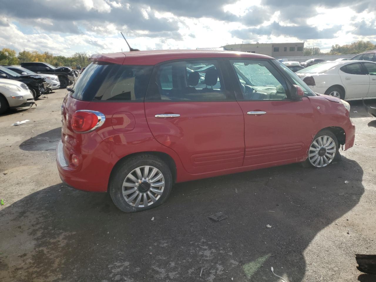 Image 3 of 2014 FIAT 500L EASY 2014 with VIN ZFBCFABH9EZ026476