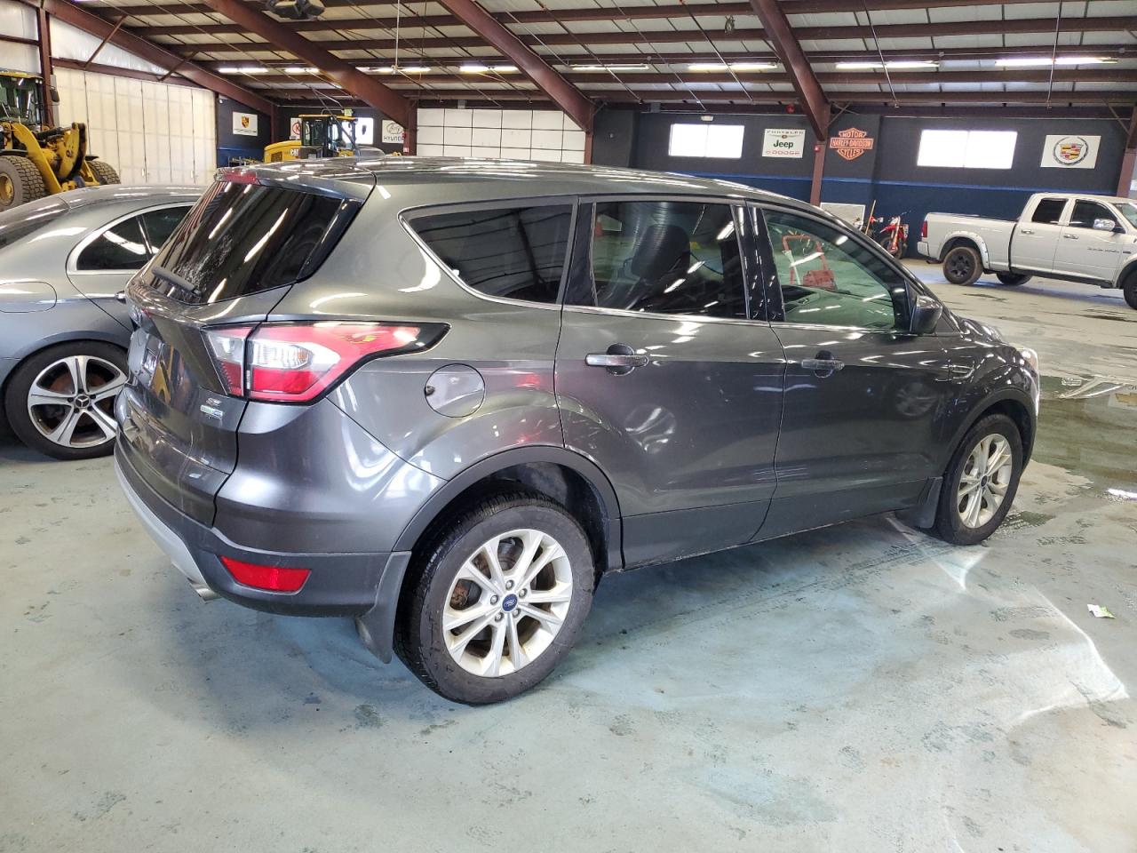 Image 3 of 2017 FORD ESCAPE SE 2017 with VIN 1FMCU9GD1HUC30127