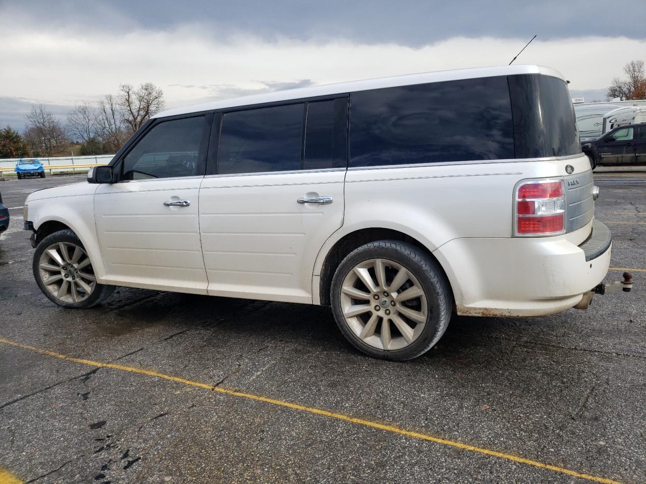 Изображение 2 2010 FORD FLEX LIMITED 2010 с VIN 2FMGK5DCXABA35067