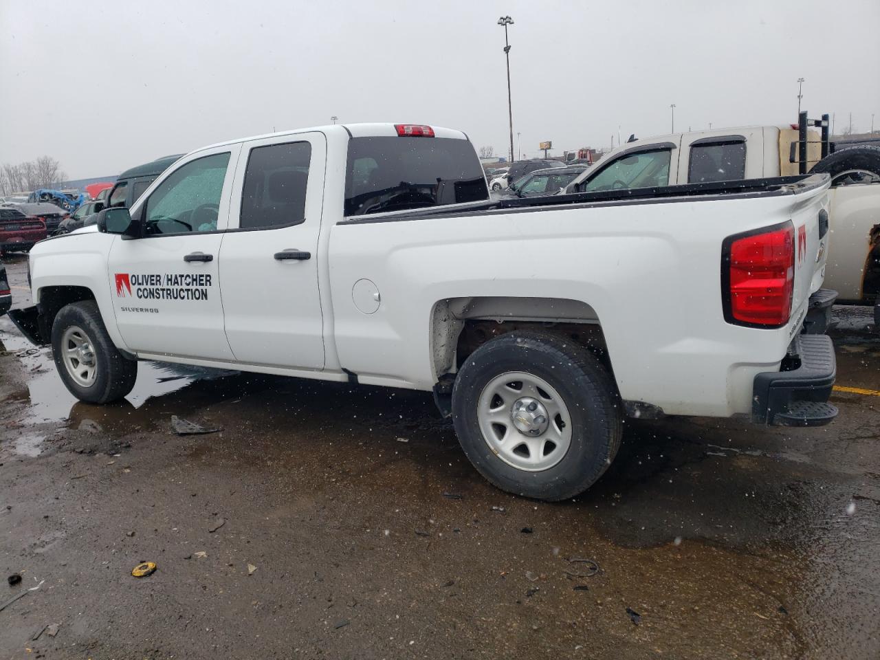Image 2 of 2018 CHEVROLET SILVERADO C1500 2018 with VIN 1GCRCNEH8JZ222244