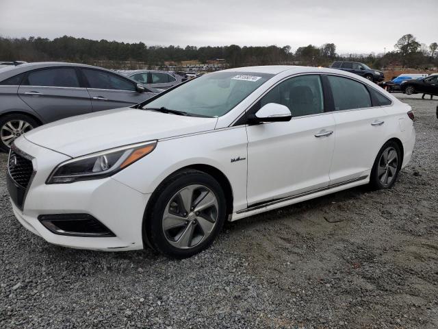 Image 1 of 2016 HYUNDAI SONATA HYBRID 2016 with VIN KMHE34L19GA017050