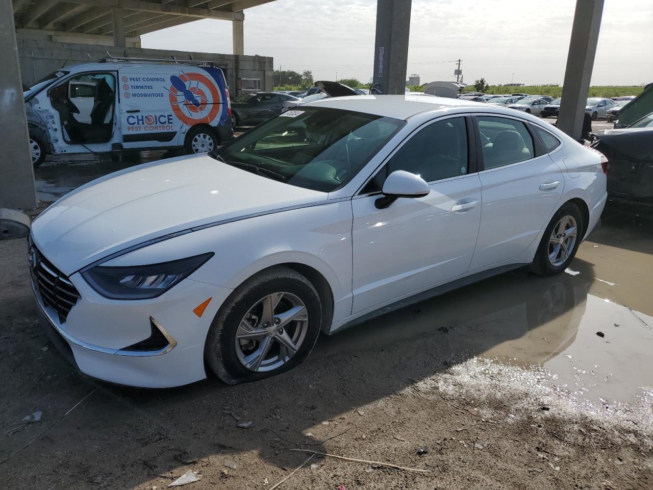 Image 1 of 2021 HYUNDAI SONATA SE 2021 with VIN 5NPEG4JA2MH106782
