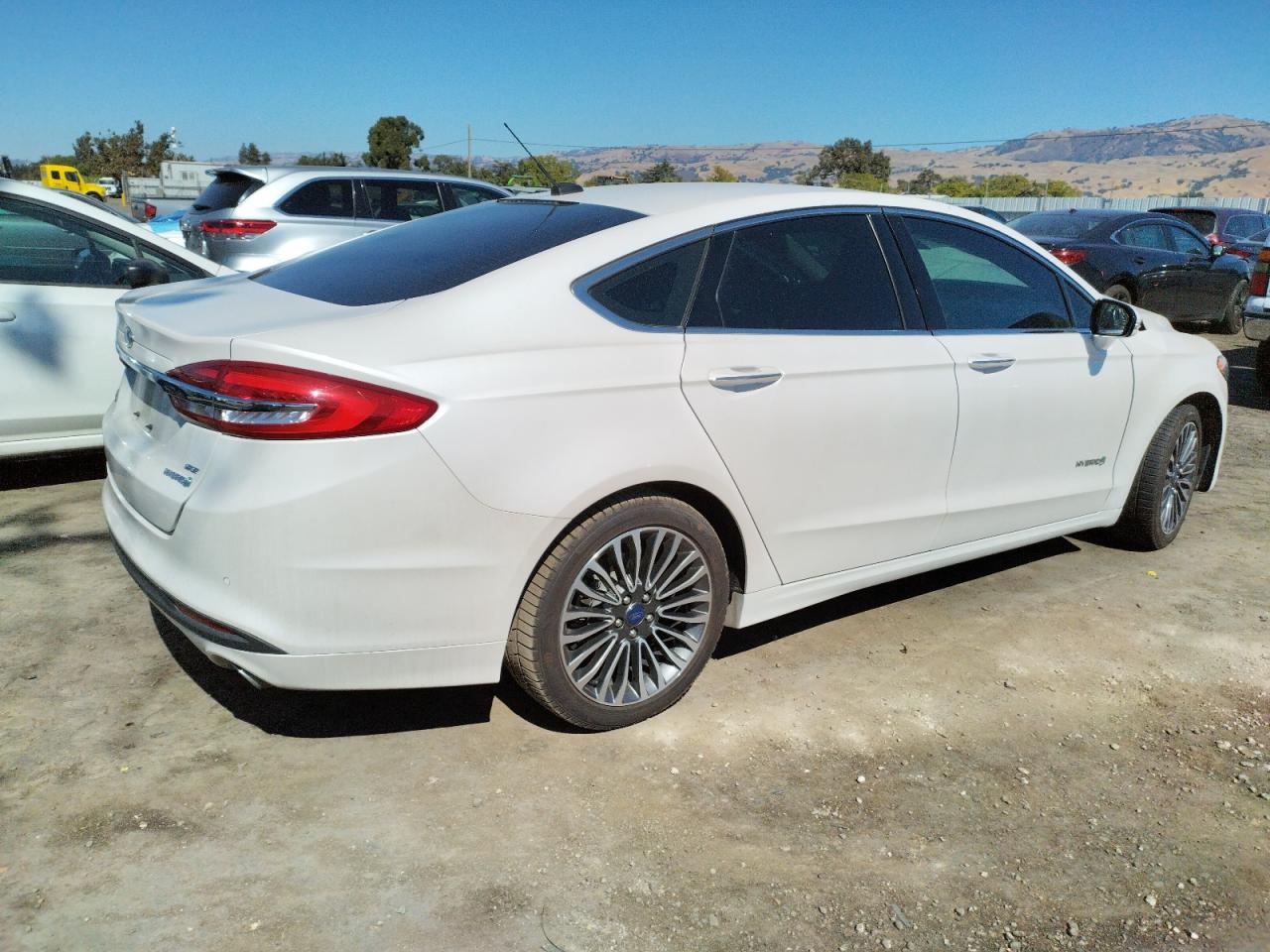 Image 3 of 2017 FORD FUSION SE HYBRID 2017 with VIN 3FA6P0LU9HR142451