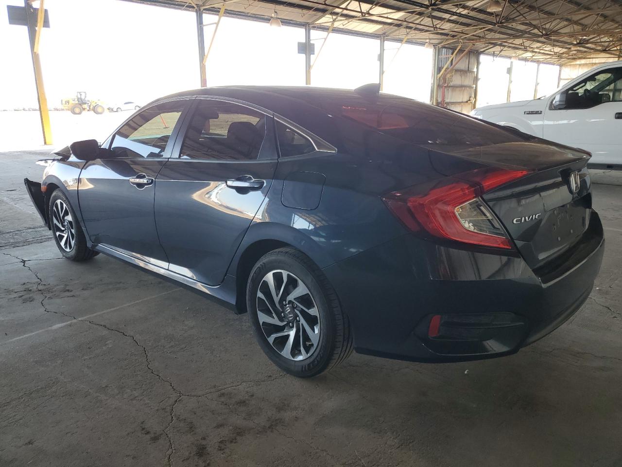 Изображение 2 2018 HONDA CIVIC EX 2018 с VIN 2HGFC2F75JH579874
