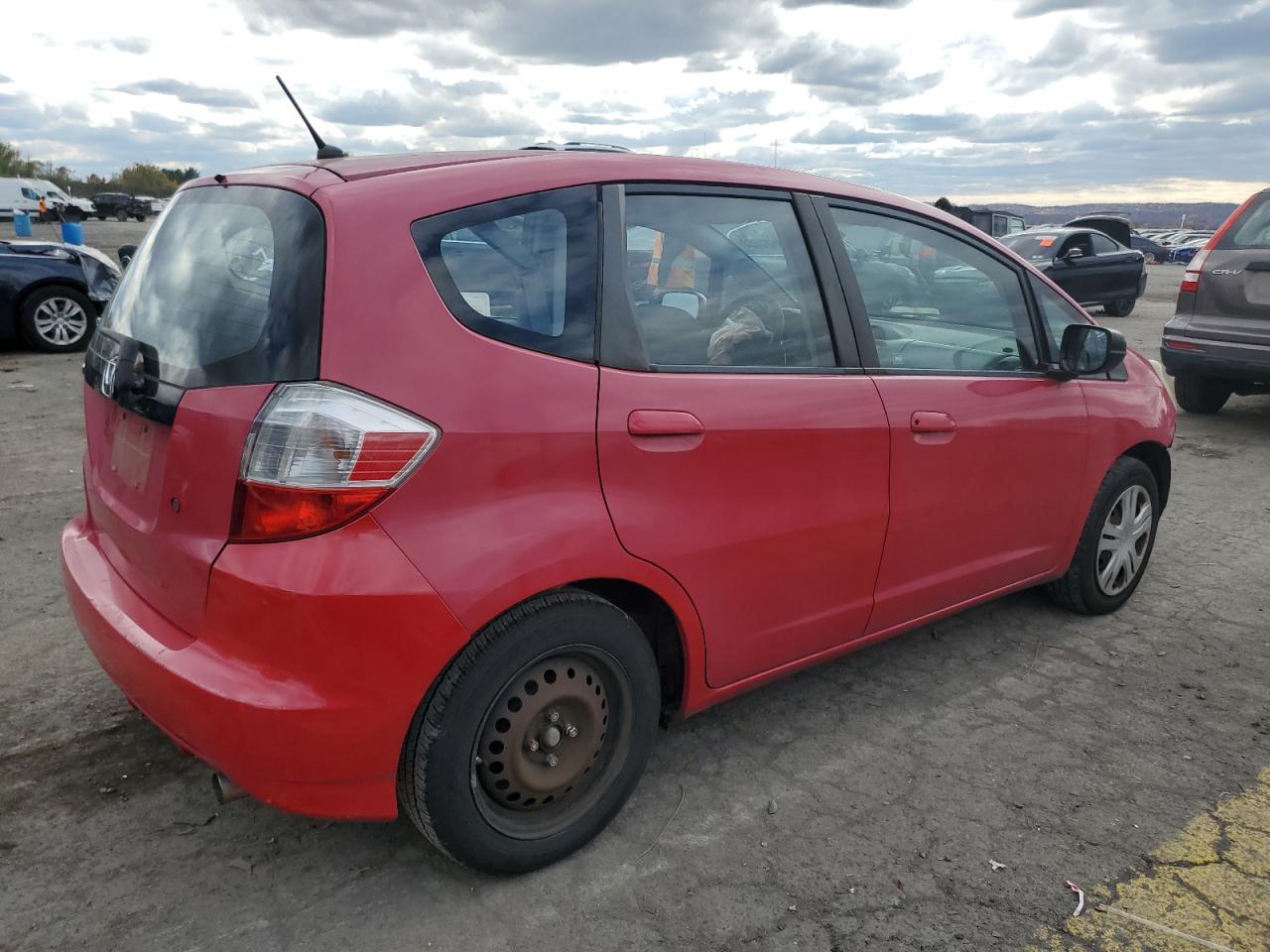 Изображение 3 2009 HONDA FIT  2009 с VIN JHMGE87219S072430
