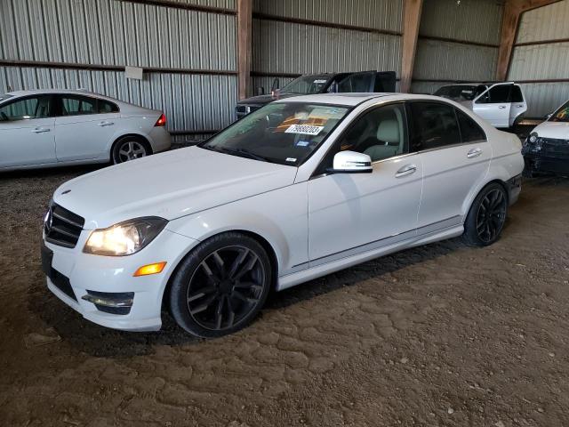 Obraz 1 z 2014 MERCEDES-BENZ C 250 2014 z VIN WDDGF4HB4EA961721