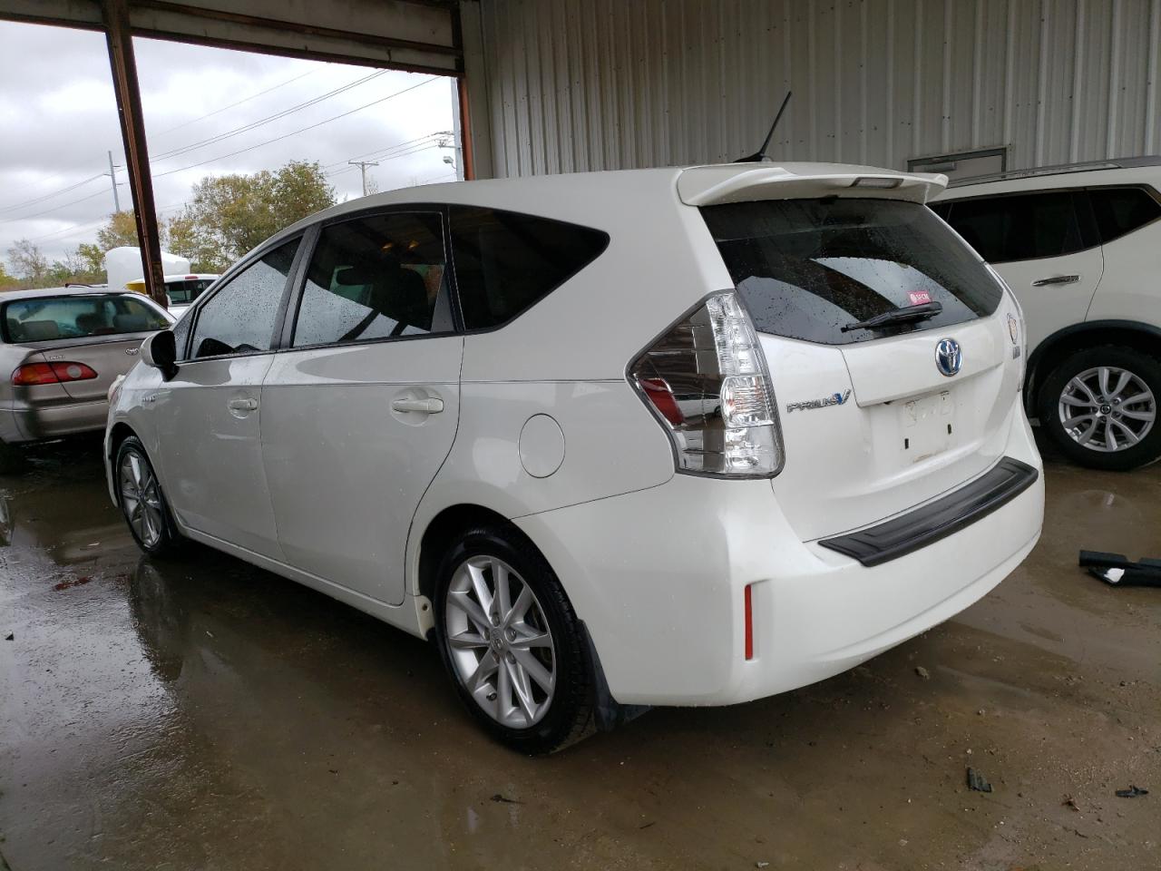 Изображение 2 2014 TOYOTA PRIUS V  2014 с VIN JTDZN3EU2E3291760